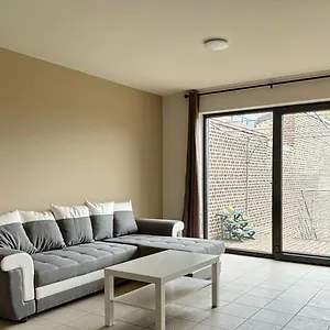 https://station-64-b1-charleroi-airport.hotelsghent.com