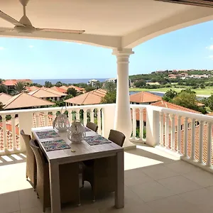 https://apt40-with-nice-seaview-at-bluebay.comcaribbean.com